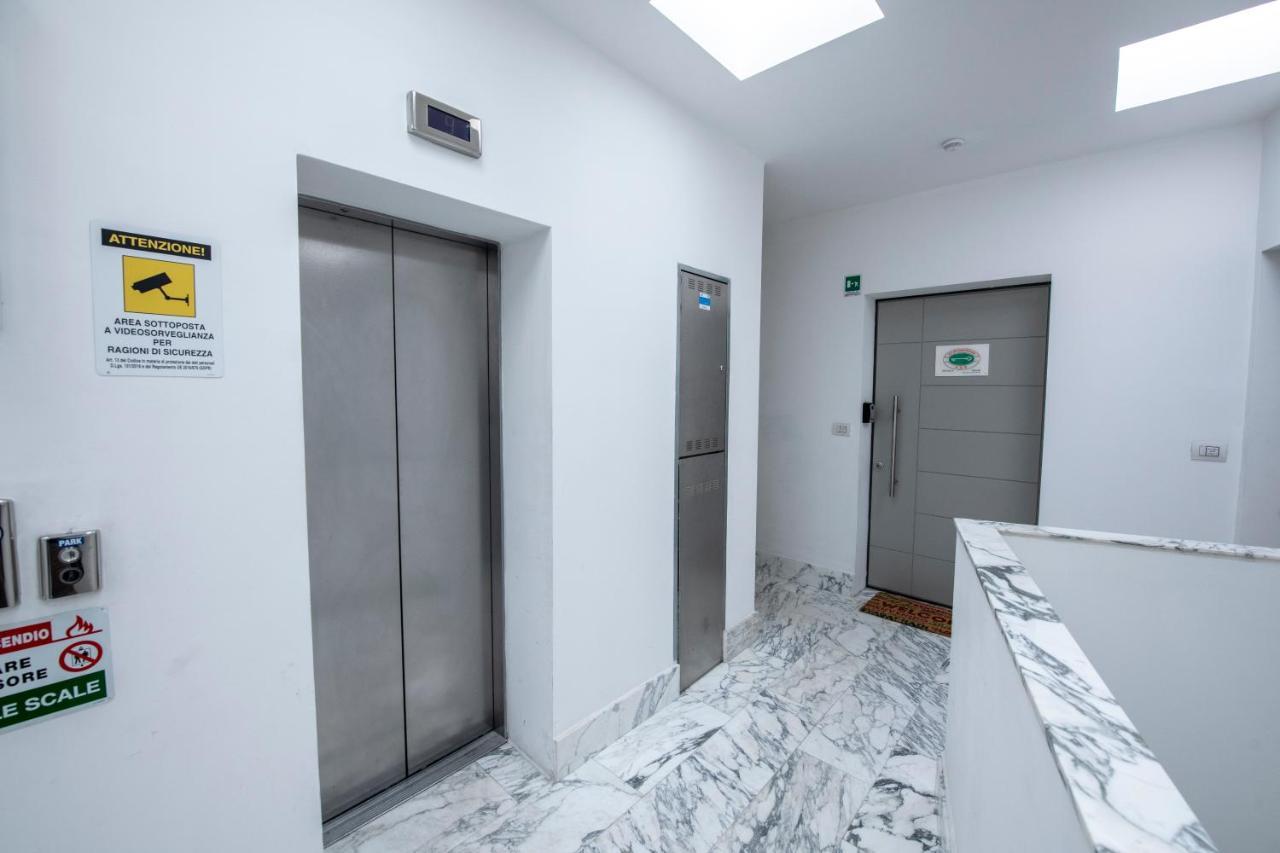 Attico Luxury Con Parcheggio E Terrazza Vista Mozzafiato Daire Cenova Dış mekan fotoğraf