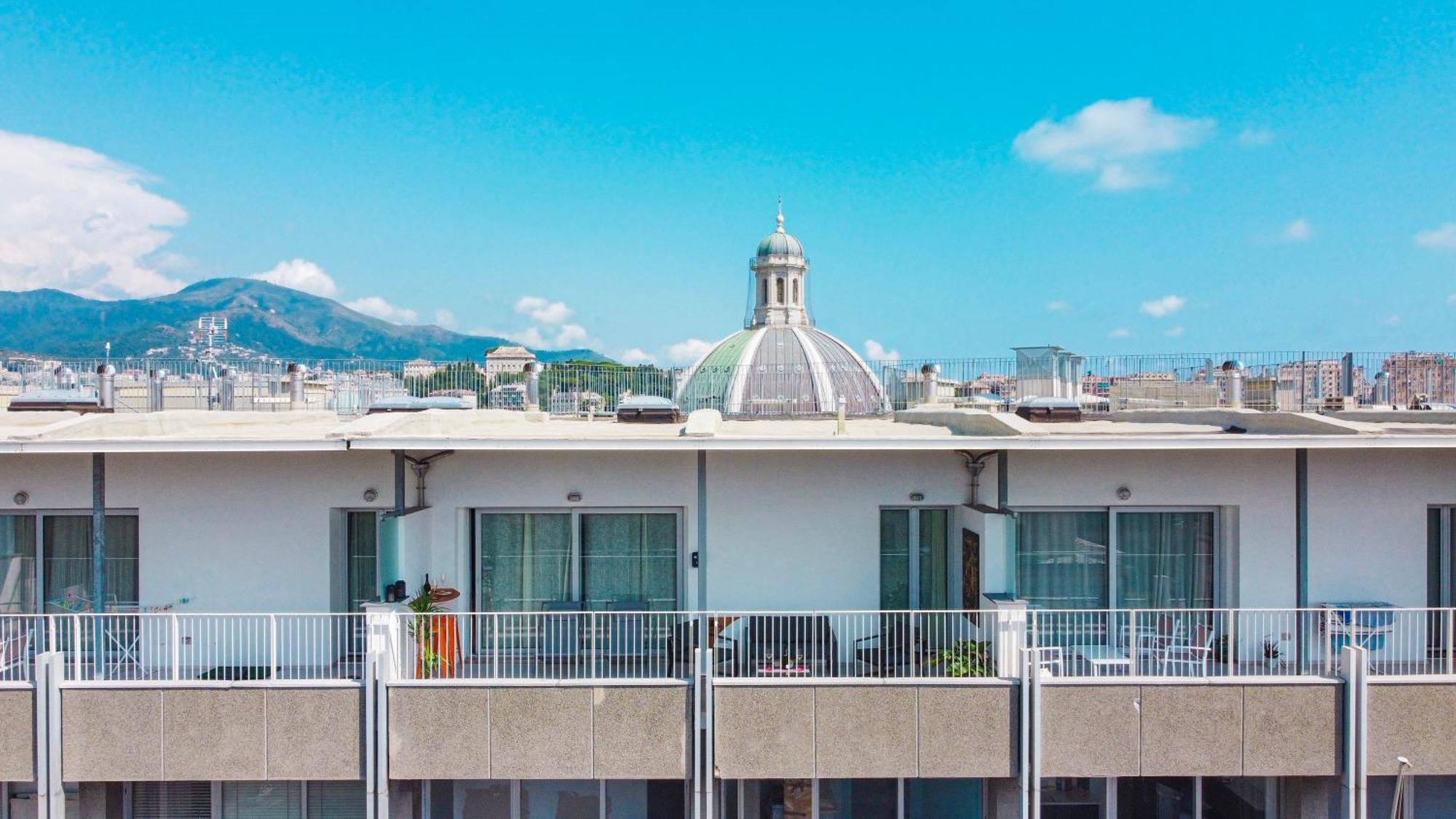 Attico Luxury Con Parcheggio E Terrazza Vista Mozzafiato Daire Cenova Dış mekan fotoğraf